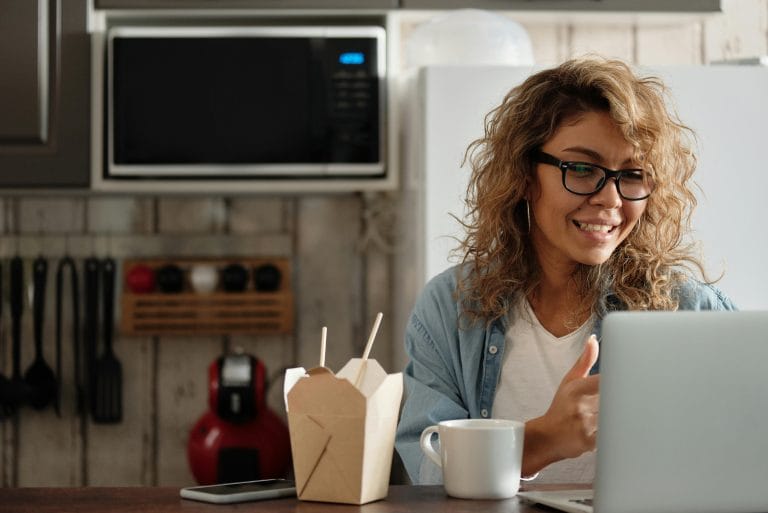 Independent Tampa restaurant using a direct online ordering website to increase customer orders