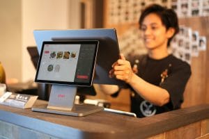 Why Staff Training Is Critical to Increasing Online Sales for Independent Restaurants